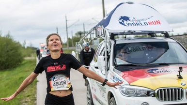 RUNNING Company Team Image